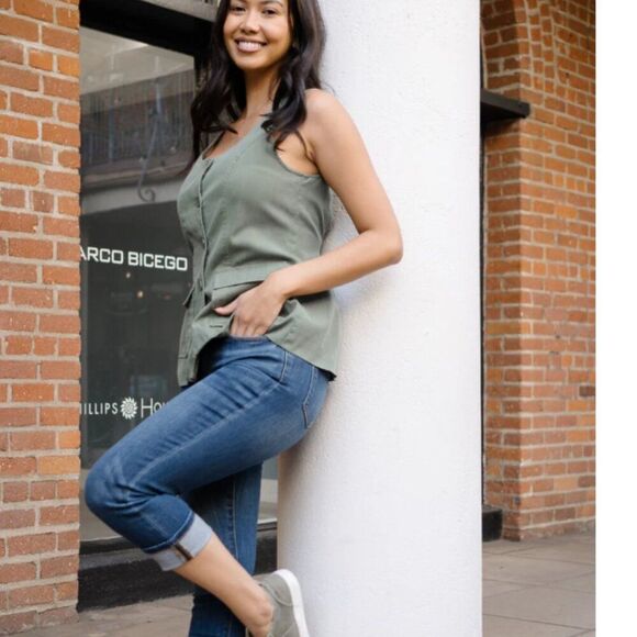 Judy Blue Dark Wash Capri Jeans Size 28 - Picture 1 of 10